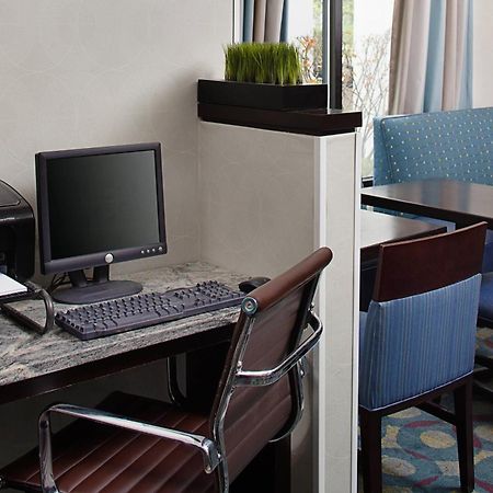 Springhill Suites Manchester-Boston Regional Airport Exterior photo