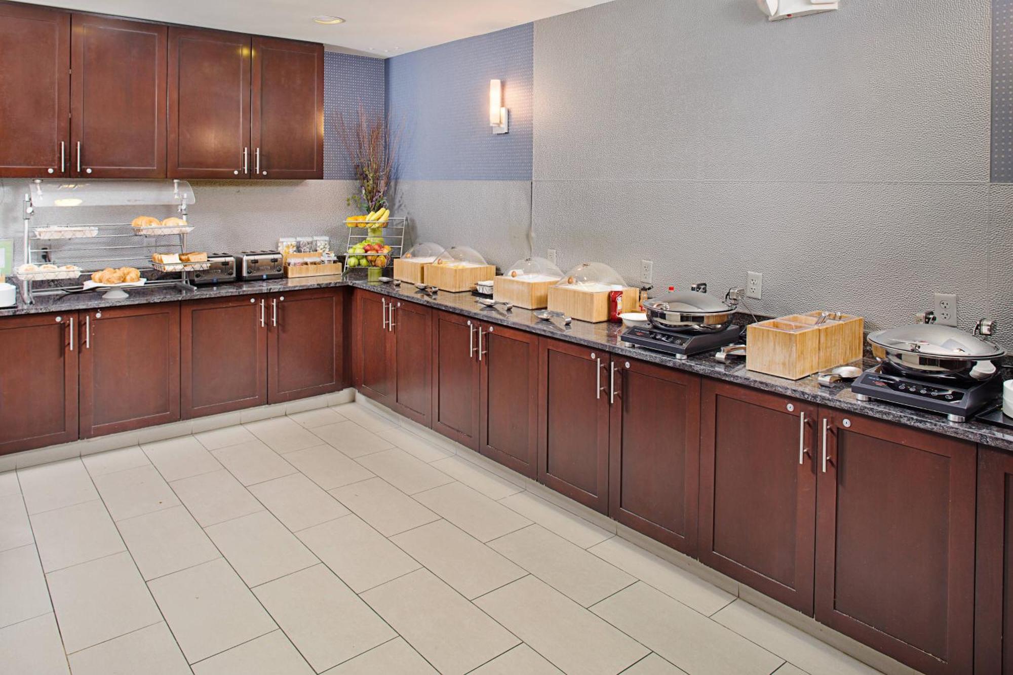 Springhill Suites Manchester-Boston Regional Airport Exterior photo