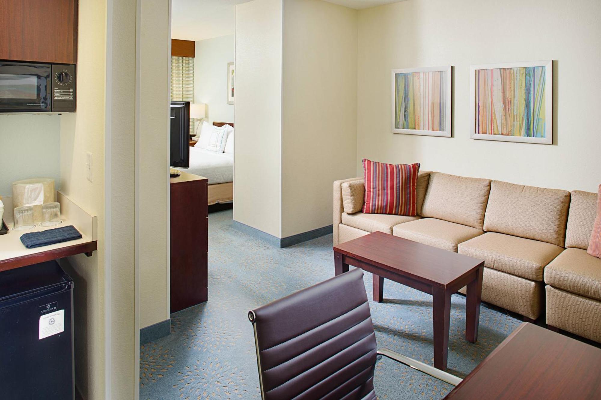 Springhill Suites Manchester-Boston Regional Airport Exterior photo