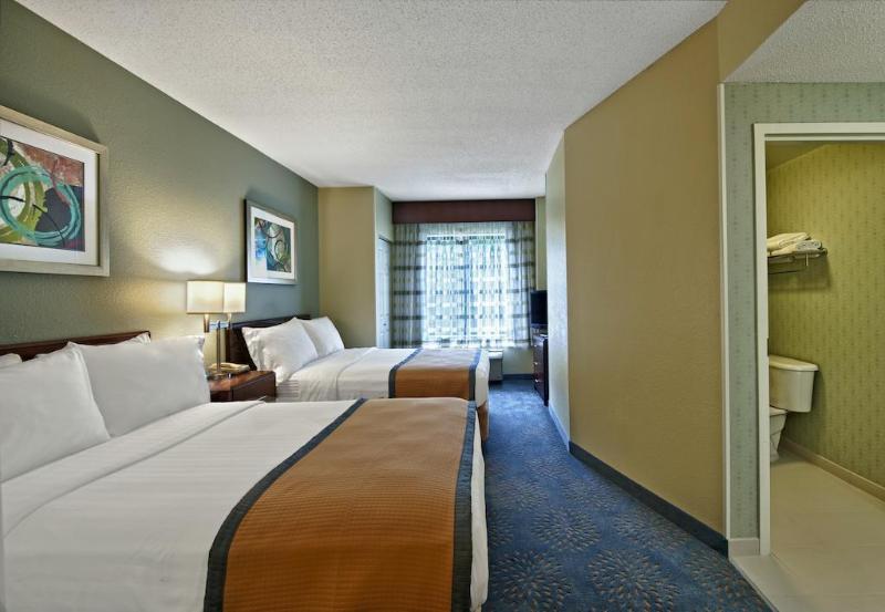 Springhill Suites Manchester-Boston Regional Airport Exterior photo