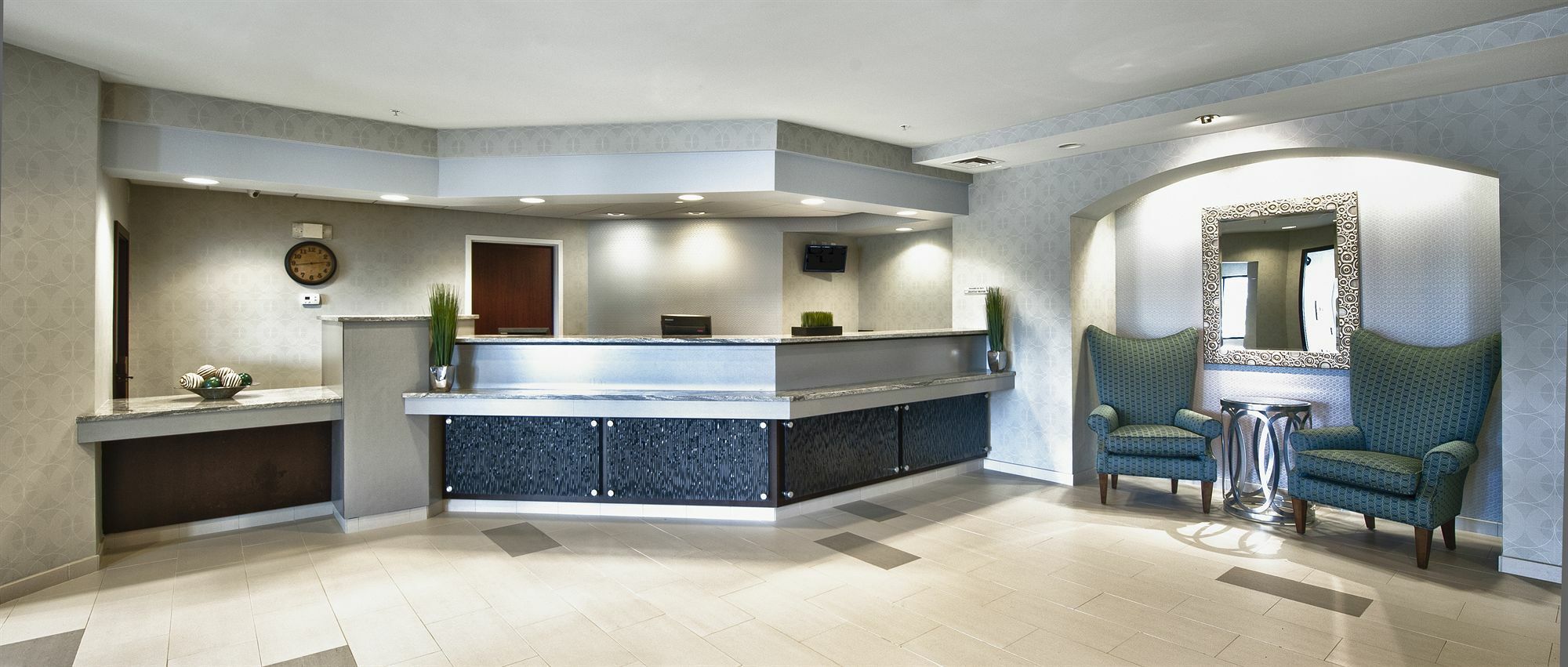 Springhill Suites Manchester-Boston Regional Airport Interior photo